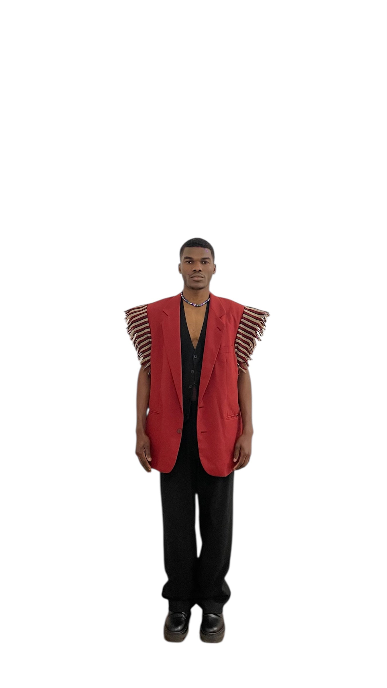 Veste rouge à épaulettes