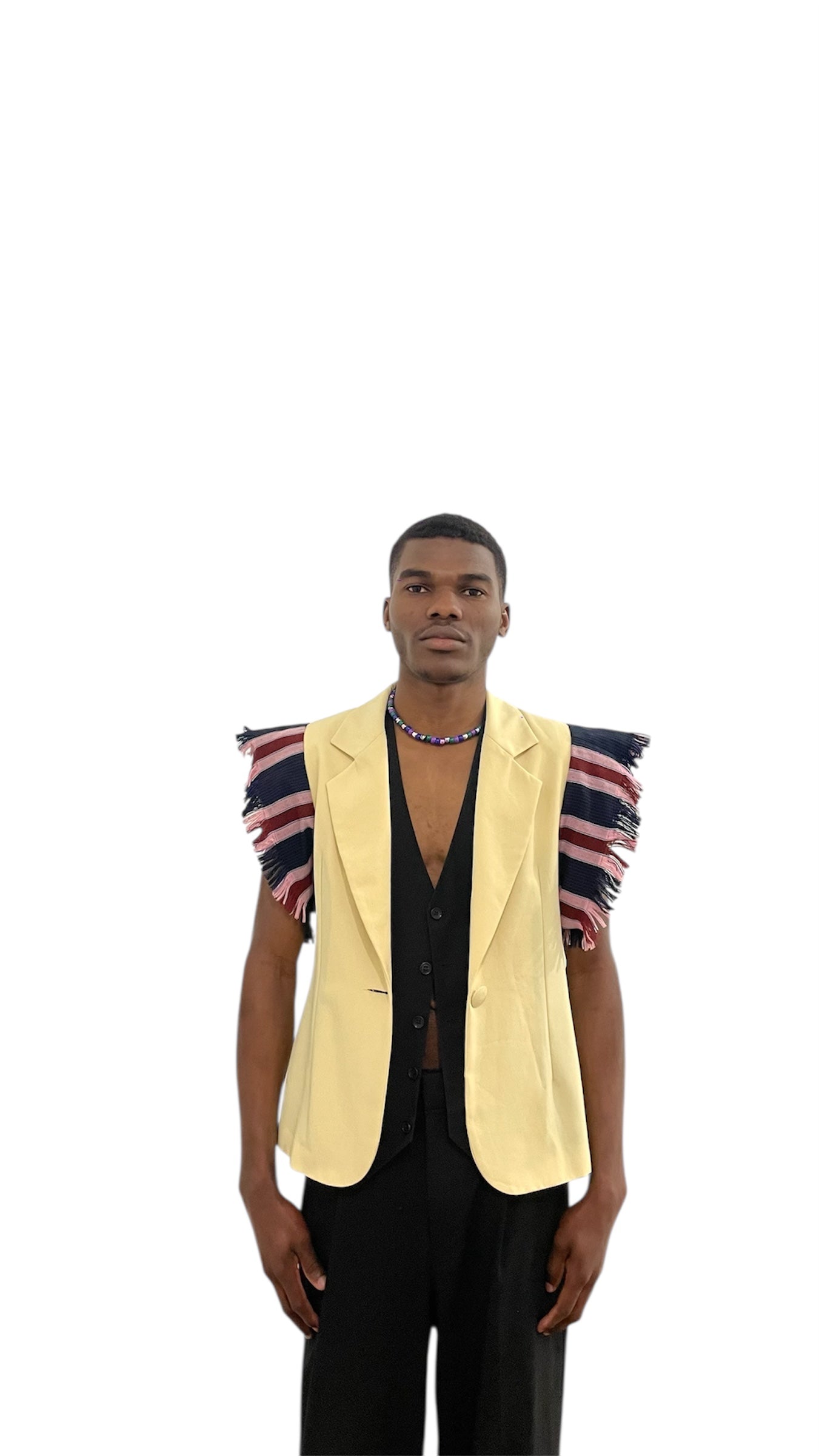 Veste beige à épaulette