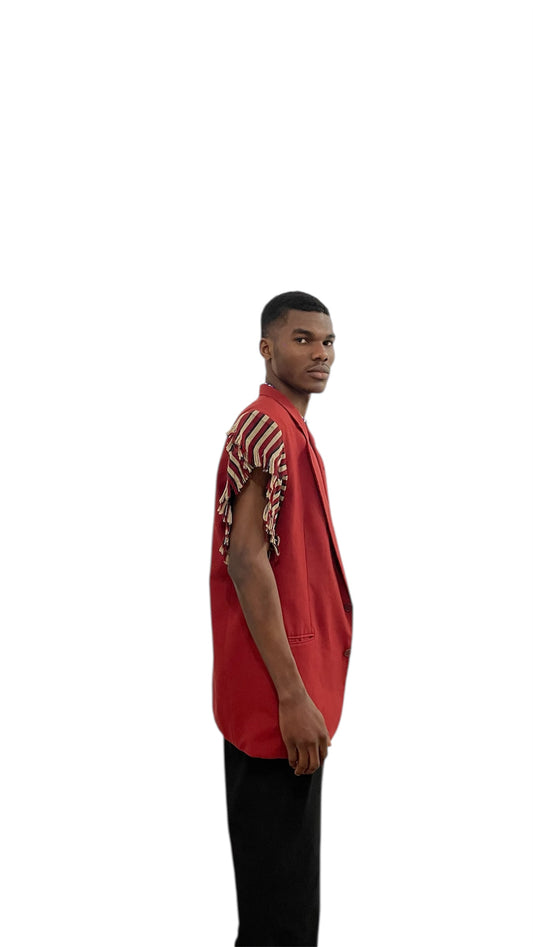 Veste rouge à épaulettes